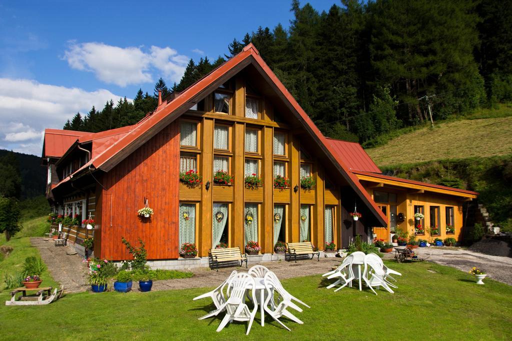 Penzion U Veselych Pec pod Snezkou Exterior photo